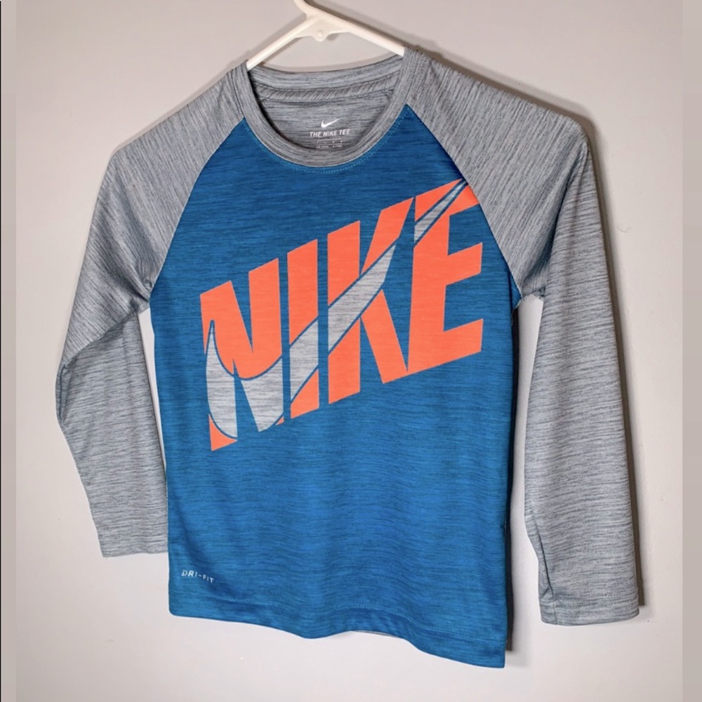 Boy Nike Shirt Size 6-7 (Boys)